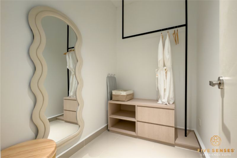 Signature One Bedroom Bathtub Suite - room photo 11